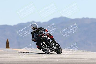 media/Oct-13-2025-Moto Forza (Mon) [[a66d839500]]/3-B Group/Session 4 (Turn 9)/